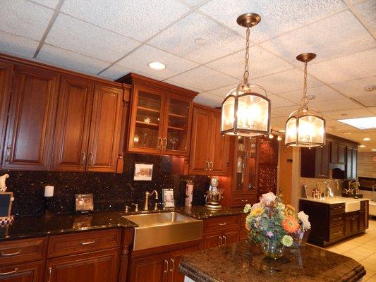 Kitchen & lighting displays