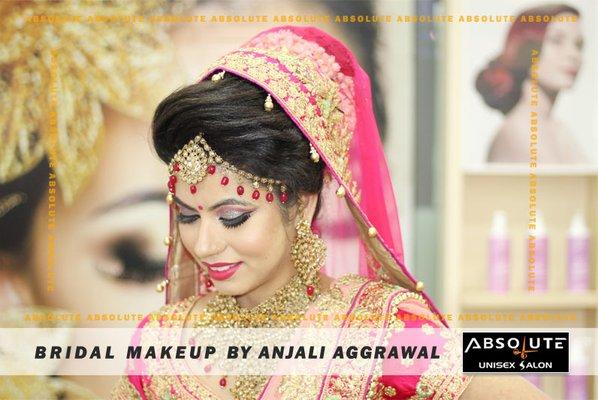 Get best makeup salon server for your wedding, engagement and special party.