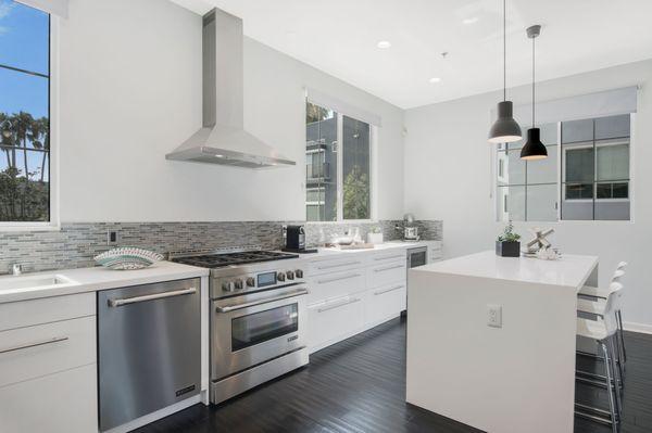 Your next home with this state-of-the-art kitchen awaits!