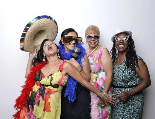 We Bring Photo-tainment to your Event!