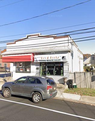 "Royal Rootz" Natural Hair Beauty Salon Services they provide are Hair care and styling Sugaring Reiki