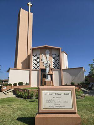 St Francis de Sales Catholic Church