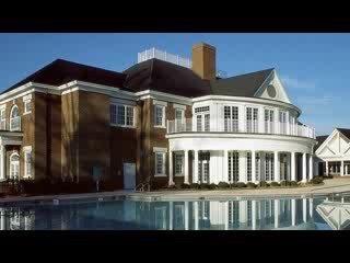 This is where you sign your life over to the Devil. Watch out for the manager Travis he's a co*e head