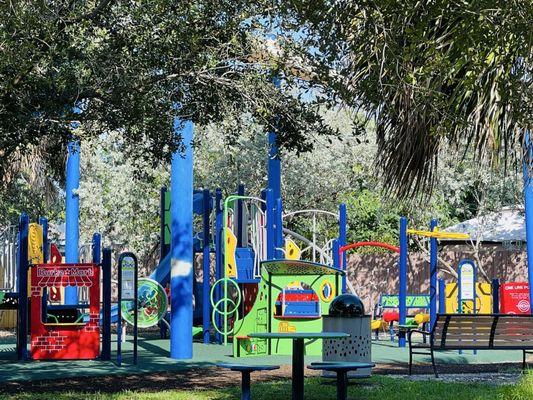 Twin Lakes North Park