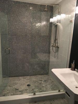 detailed shower tile work