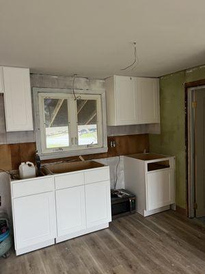 * FREE ESTIMATE
* We Help Build Your Dream Home
* License & Insured
* RI & MA Area
( 401 ) 440 - 7141