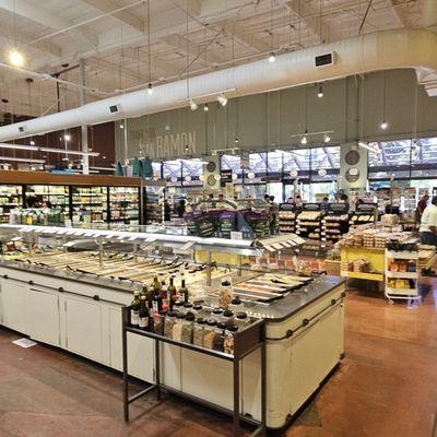 Salad & hot food options