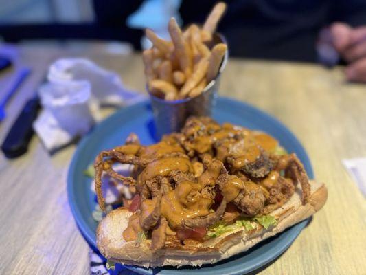 FINS Seafood & Dive Bar