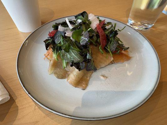 Savory crepe w smoked salmon and herbed goat cheese and a nice salad on top ! Excellent ($15)