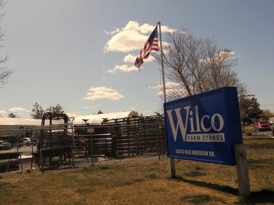 Wilco Farm Store - Bend