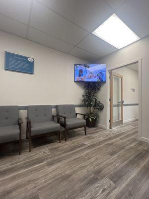 Waiting room so clean