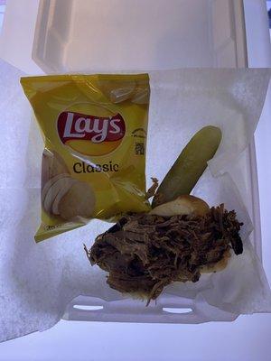 Pulled pork slider meal