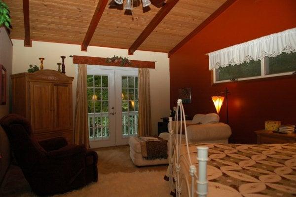 Timberwolf Creek Bed & Breakfast