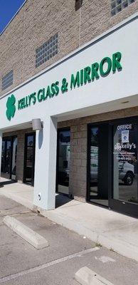 Kelly's Glass & Mirror