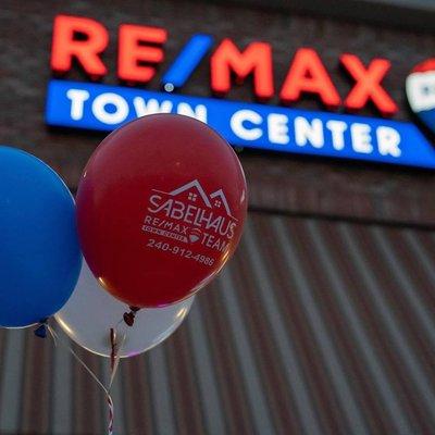 Lisa Sabelhaus-RE/MAX Town Center