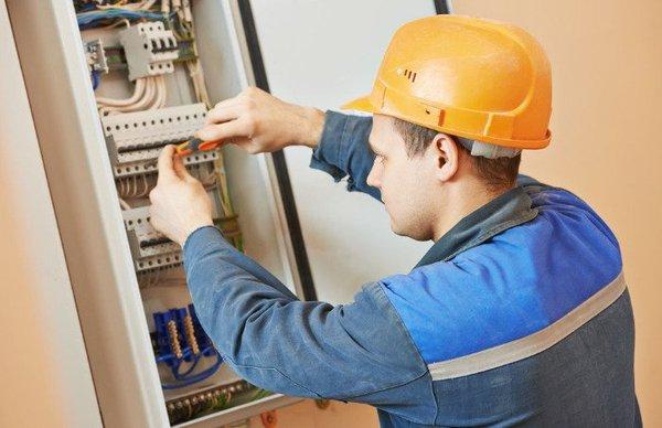 Our technicians have years of experience in this field. Visit our website for more information. gogreenheatingandairservices.com.