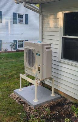 Fujitsu outside condenser