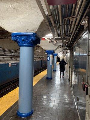 14th Street Path Station