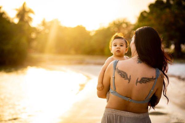 Mari Hart Photo & Video