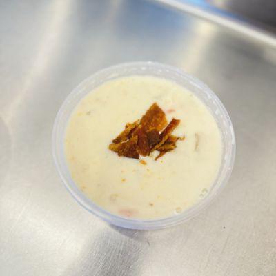 Clam chowder definitely light and less creamy - how i like it !