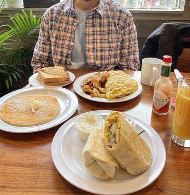 Breakfast burrito  Gyro omelette  Pancakes