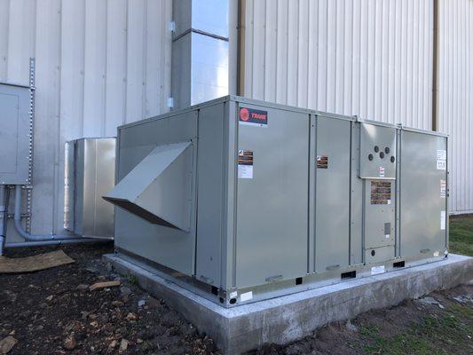 17.5 Ton Trane Commercial Gymnasium Installation