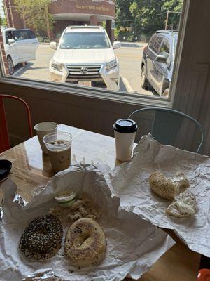 ippy's Bagels & Donuts