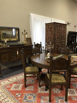 Boyd Antiques Auctions & Appraisers