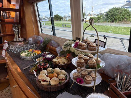 Moist yummy pumpkin cupcakes, vegetarian sliders, roasted veggies & fresh veggies.