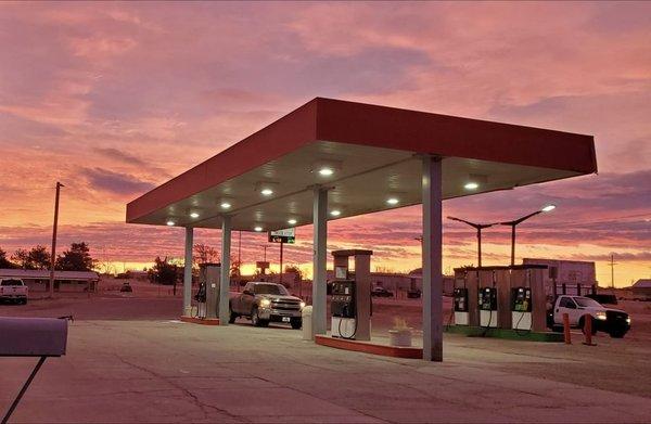 Majestic Service Truck Stop & Restaurant