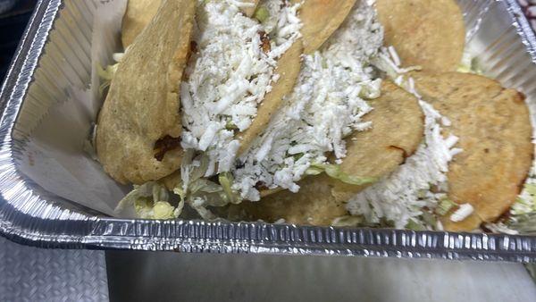 De gorditas de chicharrón y asada