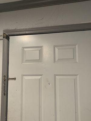 There are cobwebs on top of the door and they were all over on each corner of the hotel.