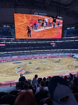 Between rounds entertainment