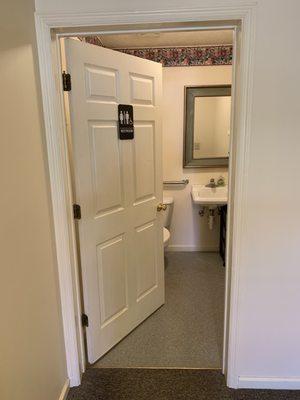 Handicap accessible bathroom