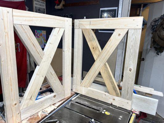 Out Da Mud Woodworks & Maintenance