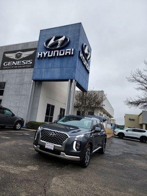 Red McCombs Hyundai Northwest