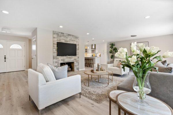 The Torrey Team Real Estate, REALTOR | COMPASS | DRE 01433553