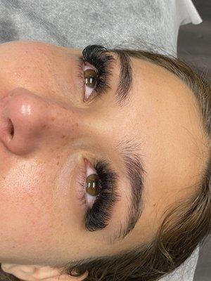 Volume Lash Extensions