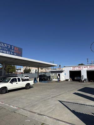 Van's Tire & Auto Service