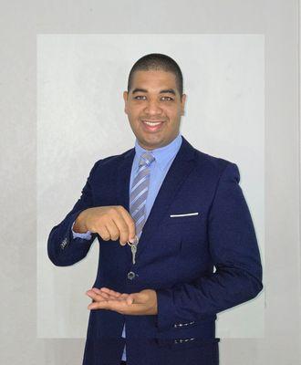 Miguel Medina - Sheen Real Estate