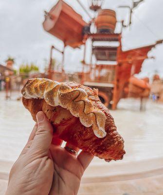 Lemon Meringue Croissant, 0/10, disgusting