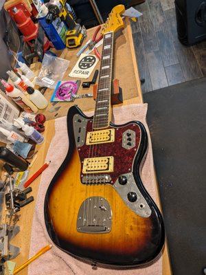 Windward Music And Guitars