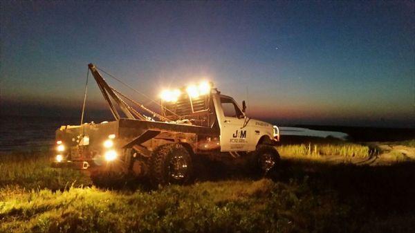 J & M Wrecker Services Inc