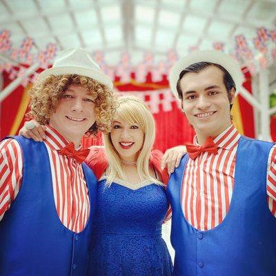 Making the party hum, & we're still having fun!