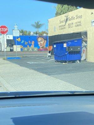 Snack and Bottle Shop