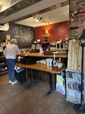 Baine's Books & Coffee