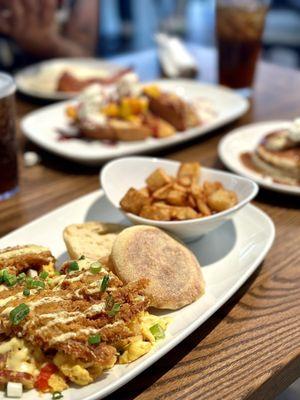 Another Broken Egg Cafe