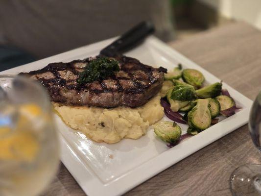 Twigs Café & Lounge