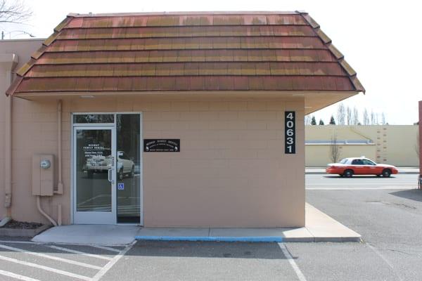 Besway Dental Group located off Grimmer Blvd in Fremont, CA