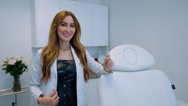 Beverly Hills Sculptress